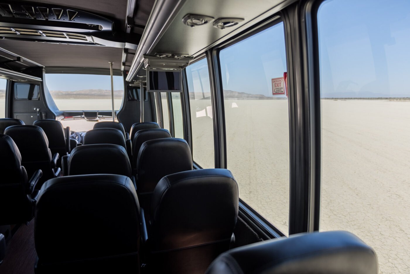 grech-g33-interior-seats-windows