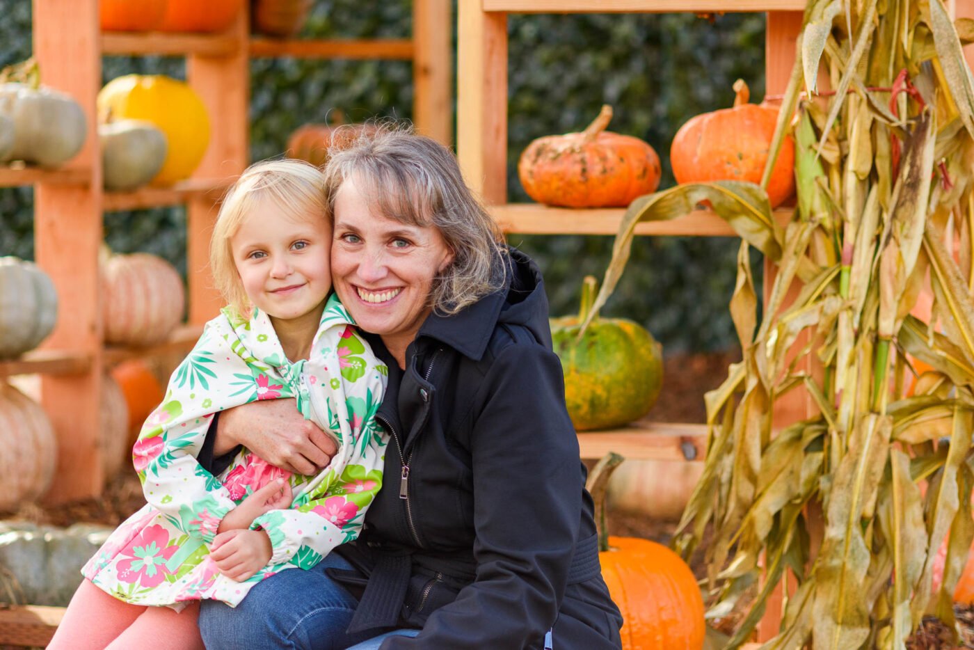 mom-daugher-pumpkin-patch-oregon